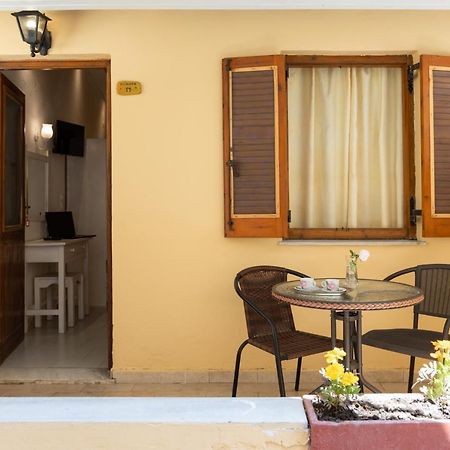 Wilde Rose Hotel Dassia  Luaran gambar