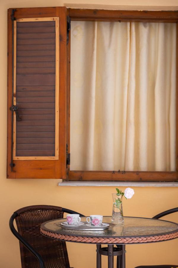 Wilde Rose Hotel Dassia  Luaran gambar