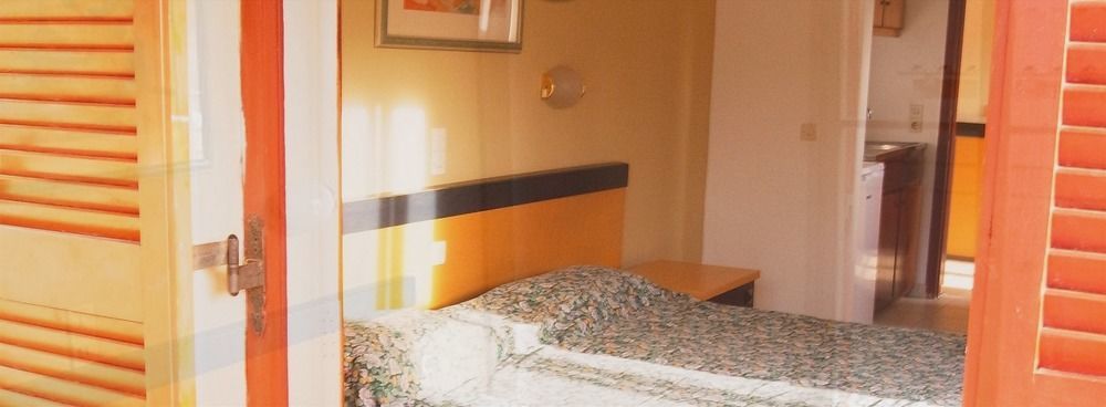 Wilde Rose Hotel Dassia  Luaran gambar