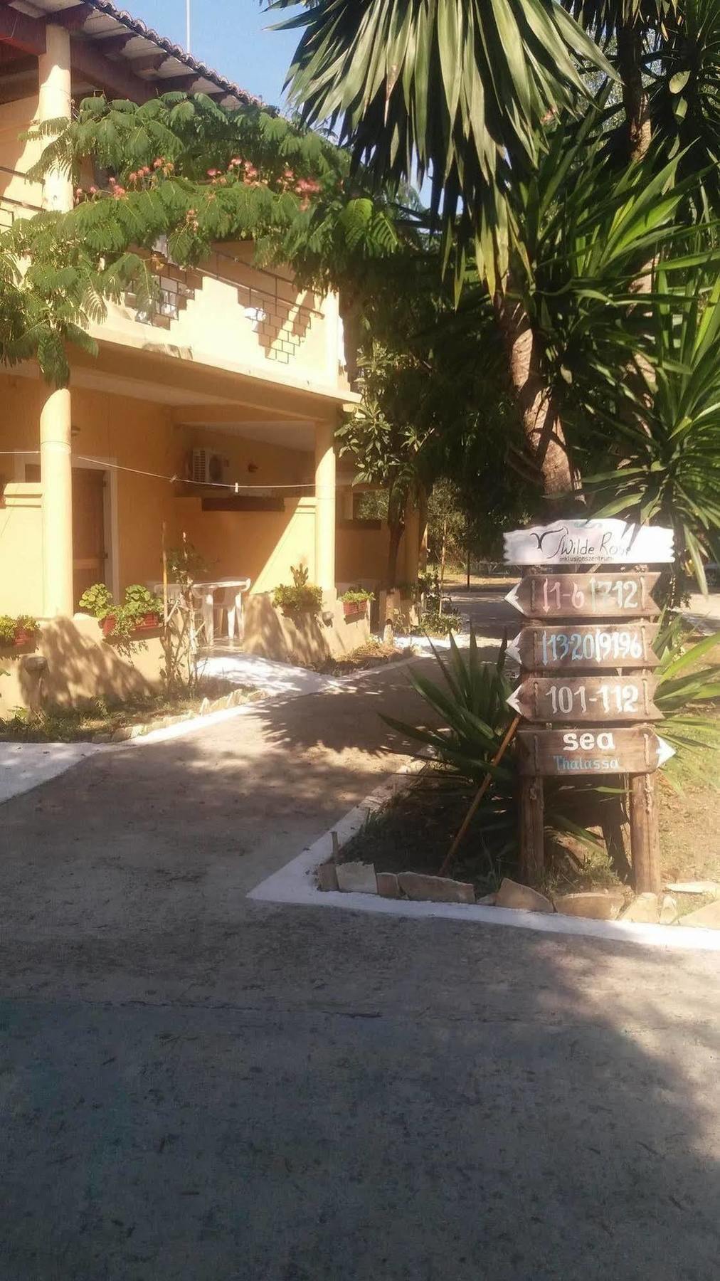 Wilde Rose Hotel Dassia  Luaran gambar